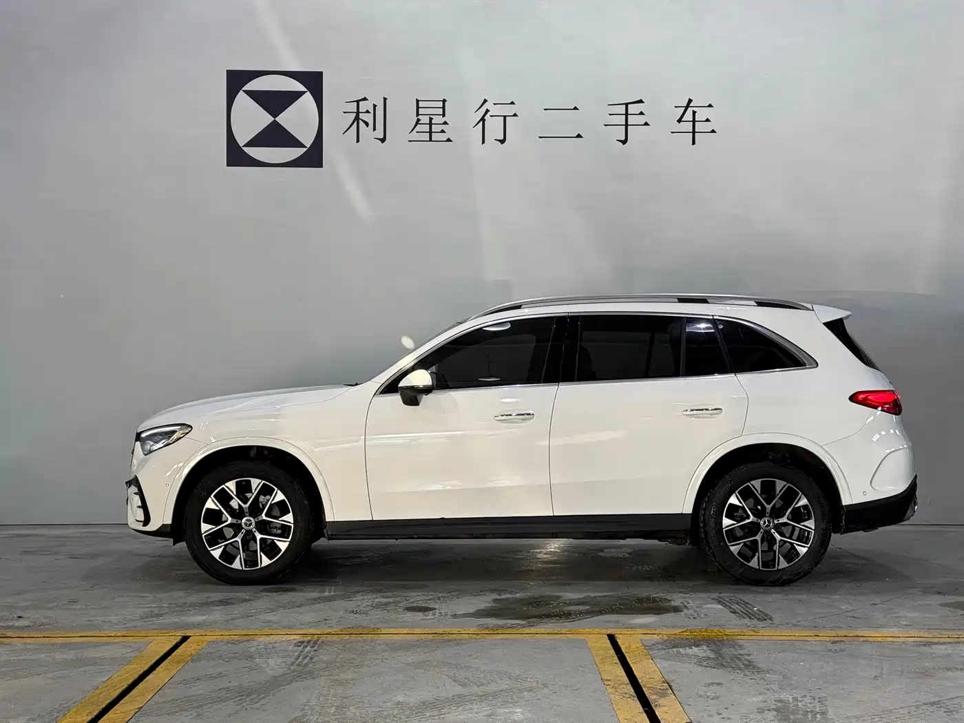 Mercedes-Benz GLC 2024 GLC 260 L 4MATIC Luxury 5-seater фото 13