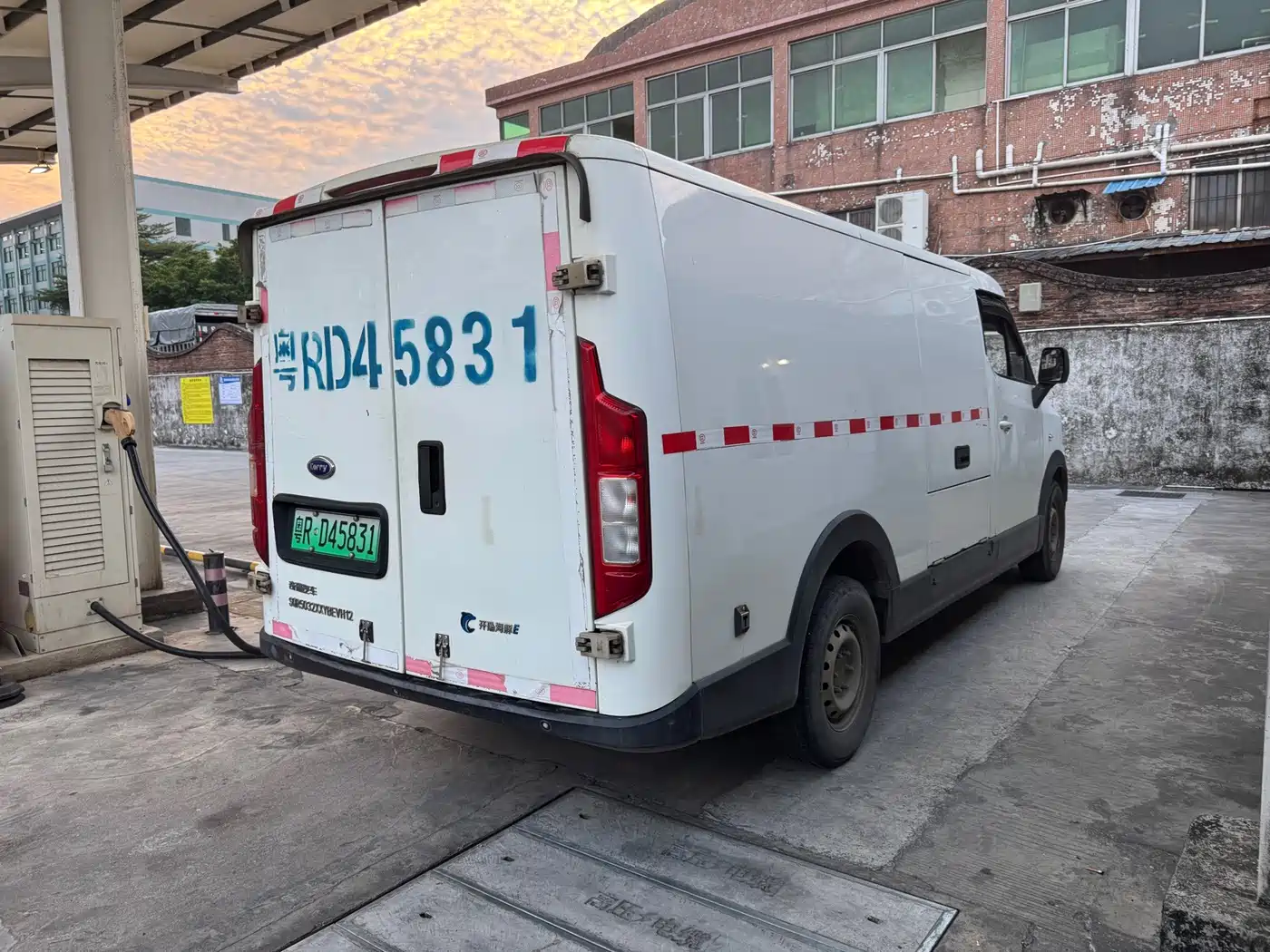 Karry Dolphin EV 2020 2019 Smart Enjoy Edition