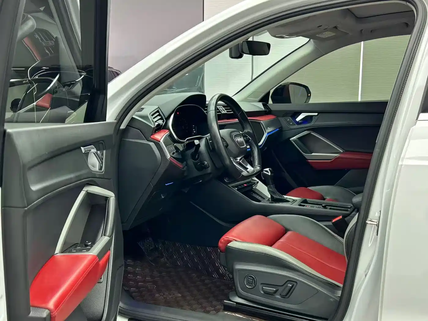 Audi Q3 2022 35 TFSI Fashion Dynamic фото 9