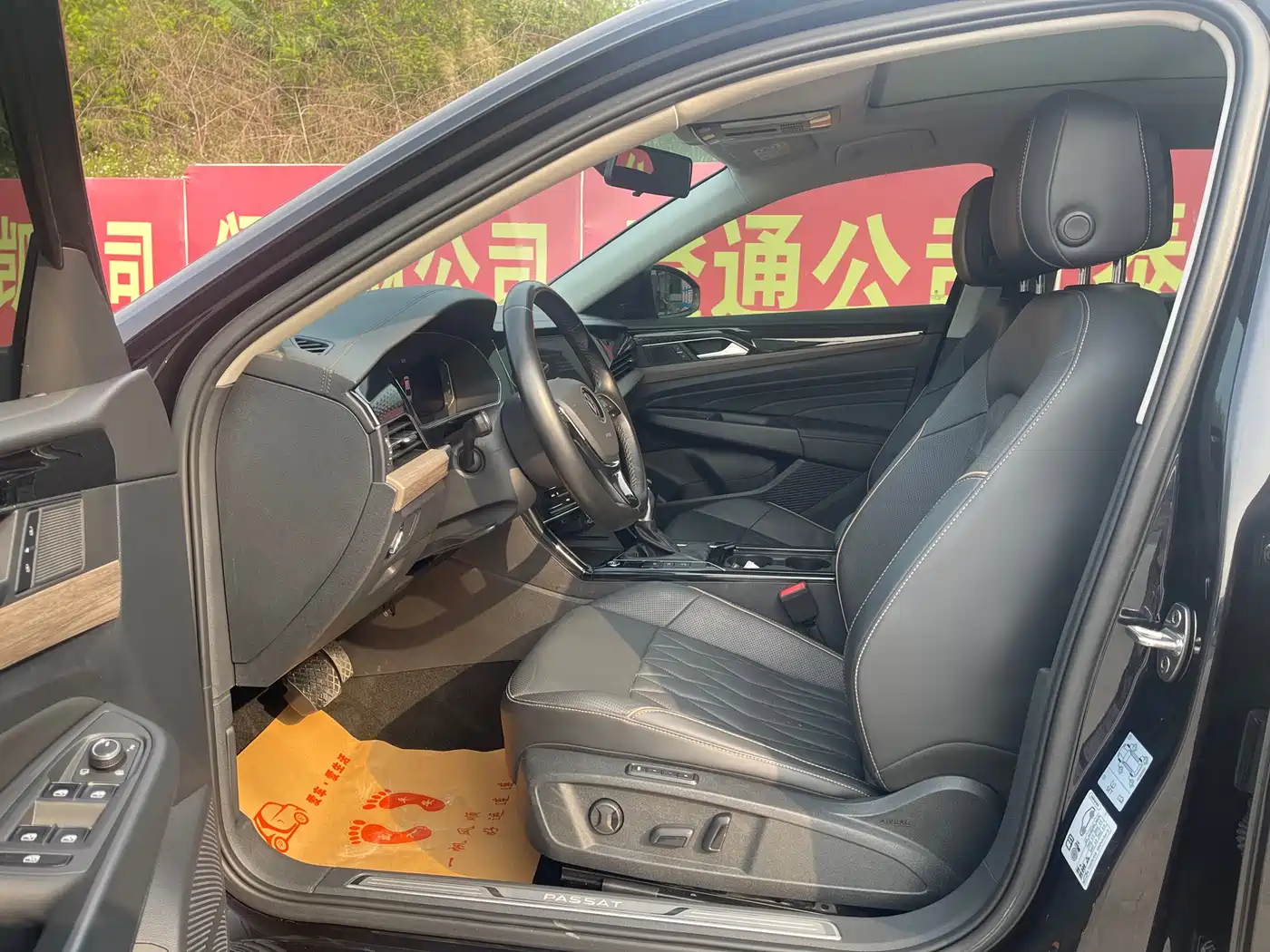 Volkswagen Passat 2020 Facelift 330TSI Premium China VI фото 4
