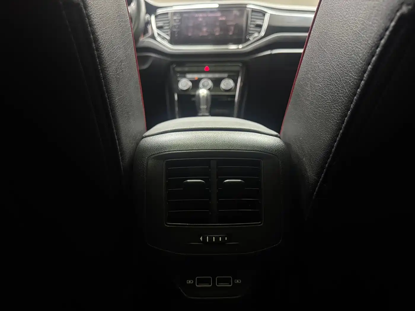 VOLKSWAGEN T ROC EXPLORING SONGS