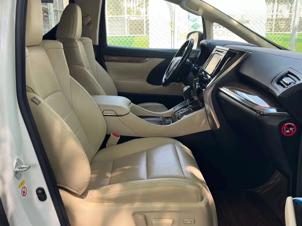 Toyota Alphard 2018 3.5L Premium фото 13