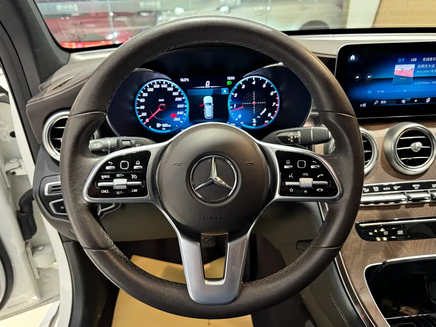 Mercedes-Benz GLC 2020 Facelift GLC 300 L 4MATIC Dynamic фото 13