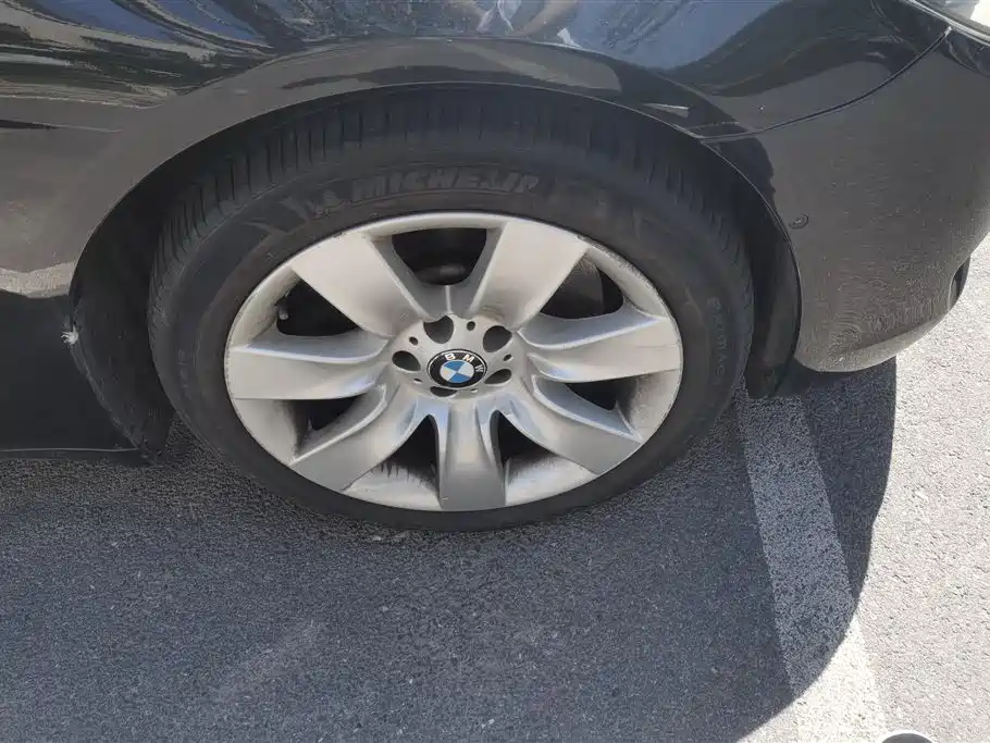 BMW 7 Series 2011 750Li xDrive фото 6