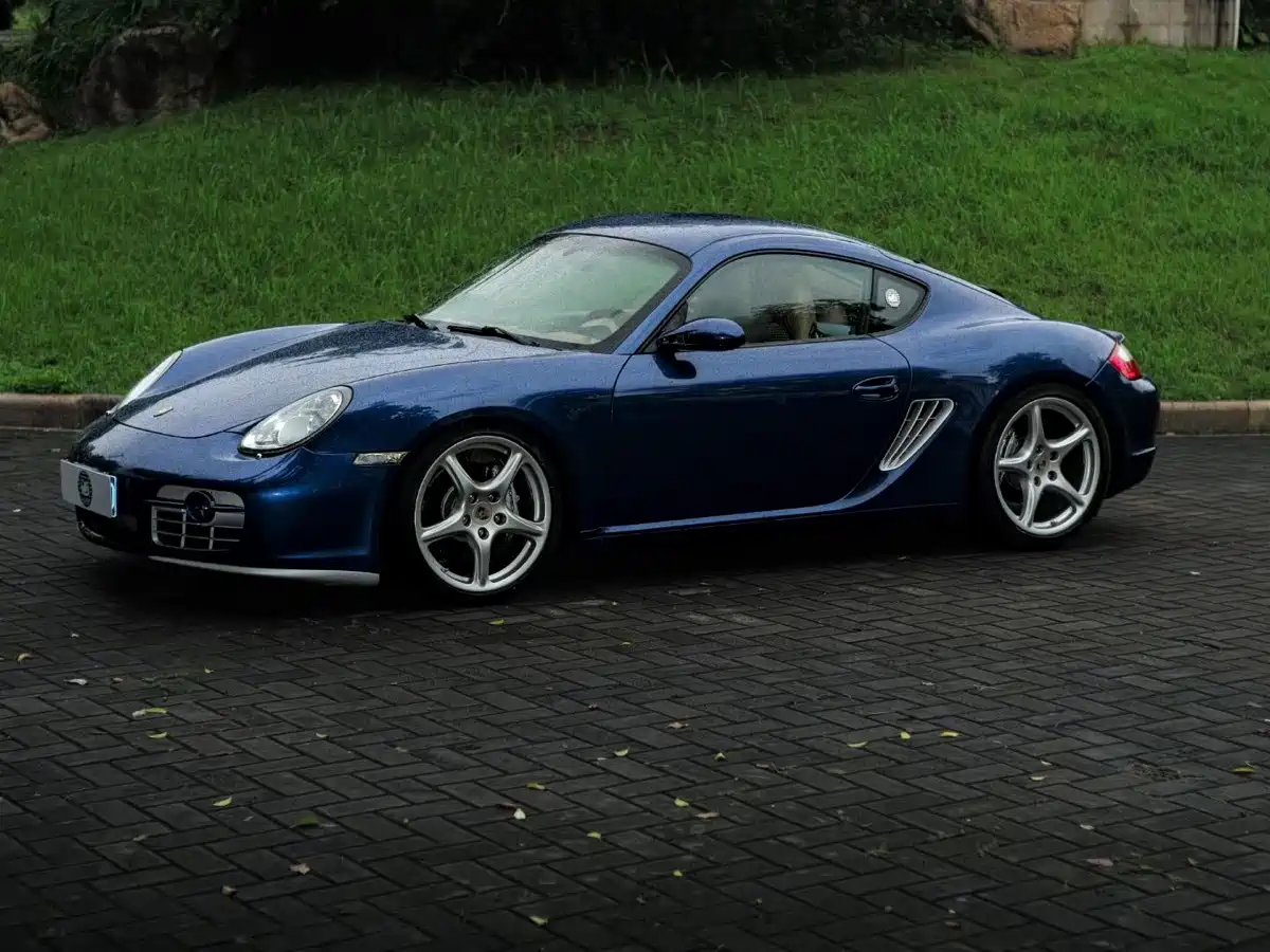 Porsche Cayman