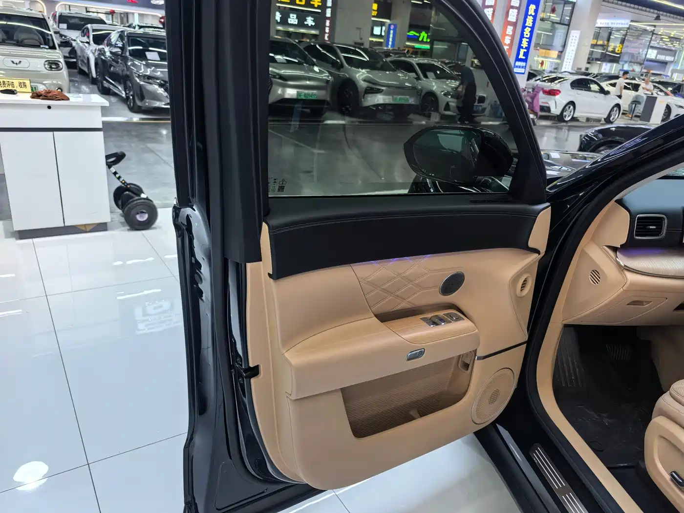 Chery Fengyun Fengyun T11 2026 220 RWD Dual IMAX Theater Edition фото 7