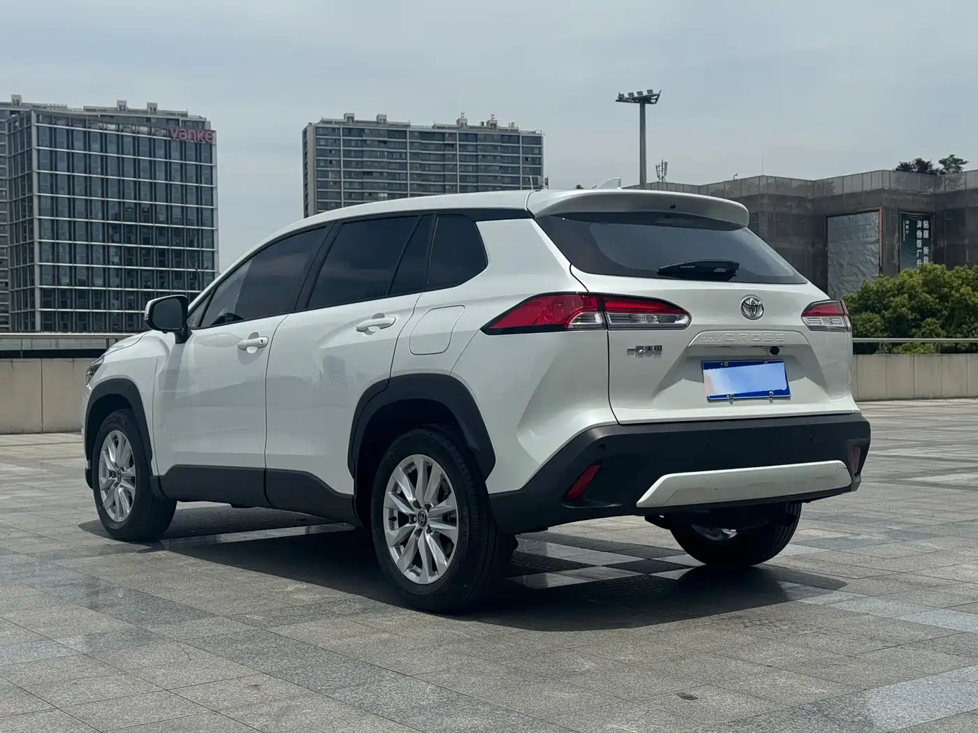 Toyota Corolla Cross 2024 Model 2.0L Pioneer Edition фото 7