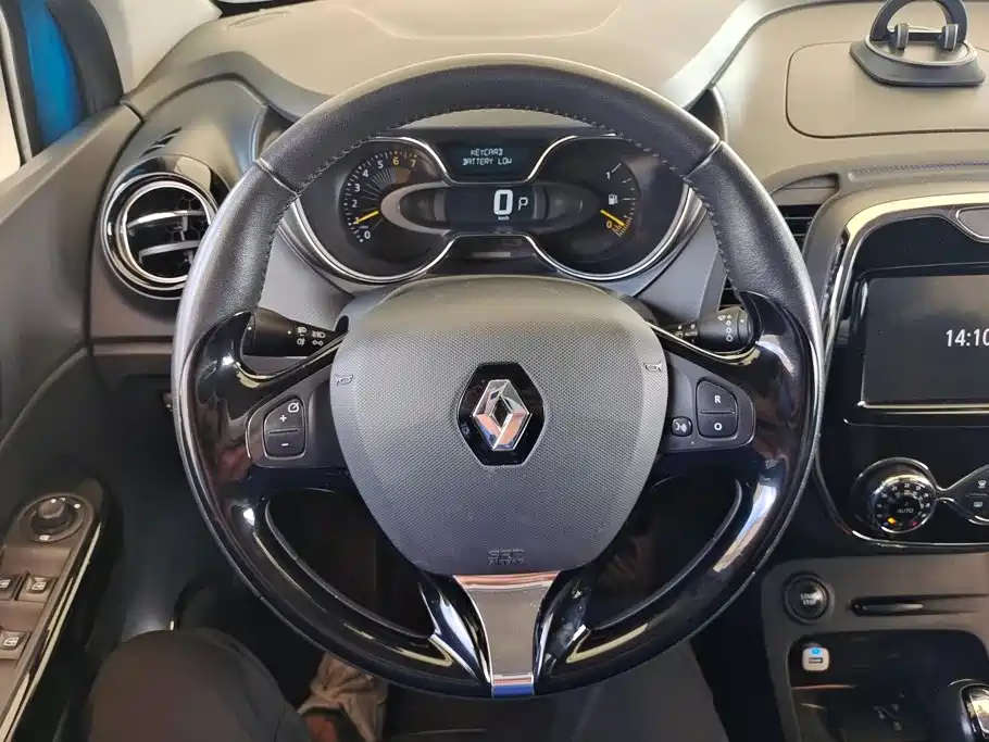 Renault Captur 2016 2015 1.2T Automatic Luxury Edition