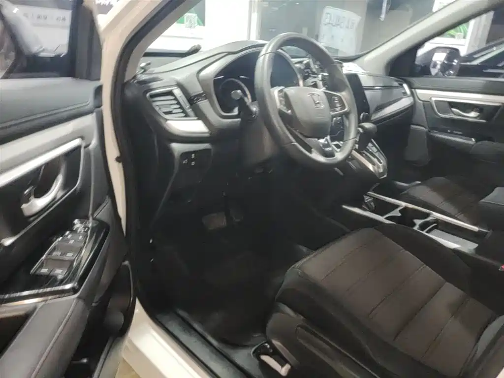 Фото 16 - Honda CR-V
