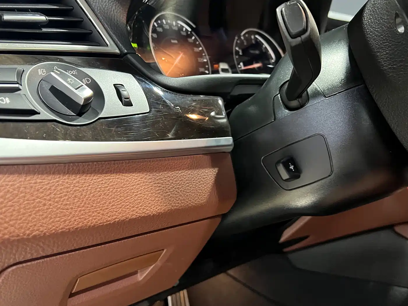BMW 5 Series 2017 525Li Leading Edition фото 16