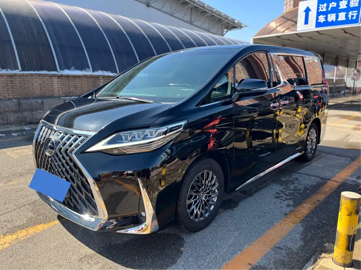 Lexus LM 2020 300h 4-Seat Imperial Edition