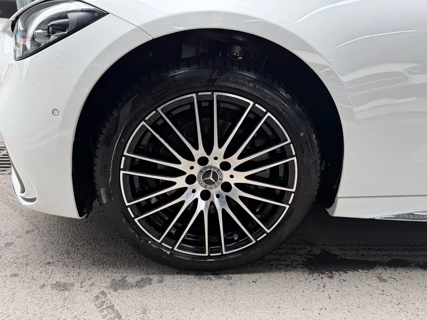 Mercedes-Benz C-Class 2024 Facelift C 200 L Sport фото 31