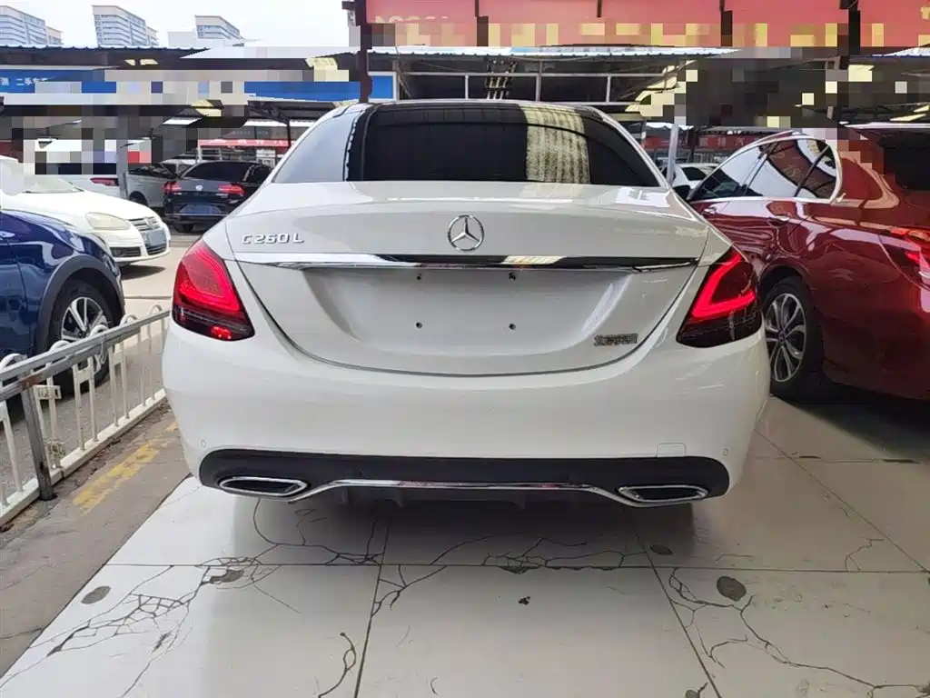 MERCEDES-BENZ CLASS C