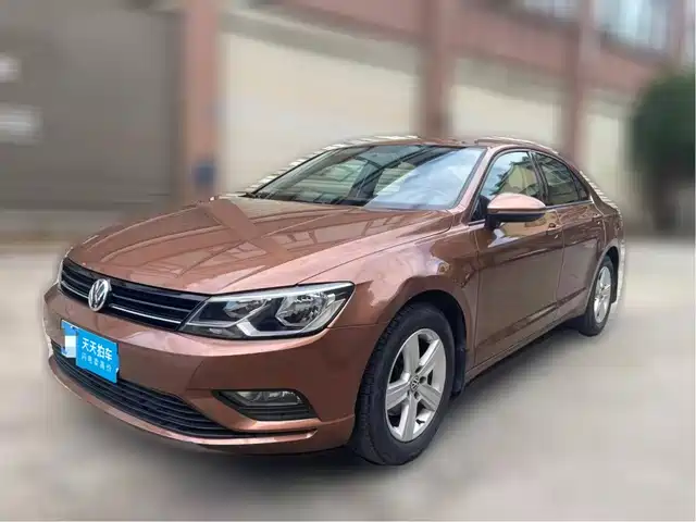  Volkswagen Lamando 2015 230TSI Manual Style Edition