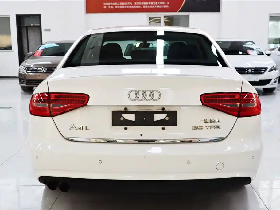 Audi A4L 2013 35 TFSI Automatic Standard фото 7