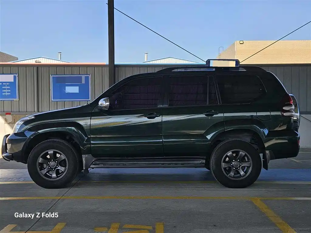 Toyota Prado (Import) 2005 2004 GX 2.7 Automatic