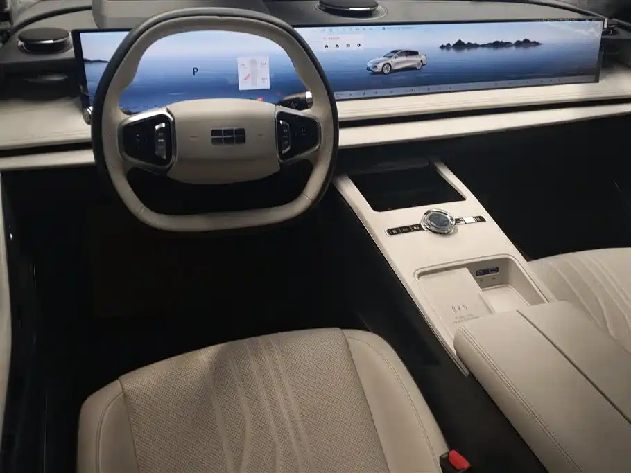 Geely Galaxy Galaxy E8 2024 665km RWD Starship Voyager Edition фото 12