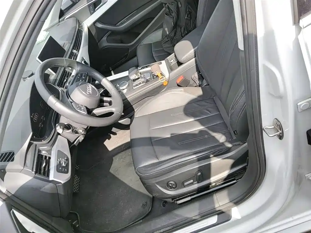 Audi A4L 2019 40 TFSI Fashion (China V) фото 15