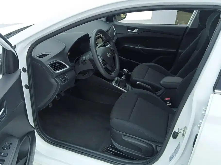 Hyundai Verna 2021 2020 1.4L Manual GLS Cool Edition