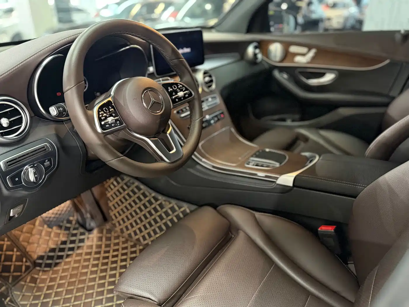 Mercedes-Benz GLC 2021 GLC 300 L 4MATIC Sporty фото 5