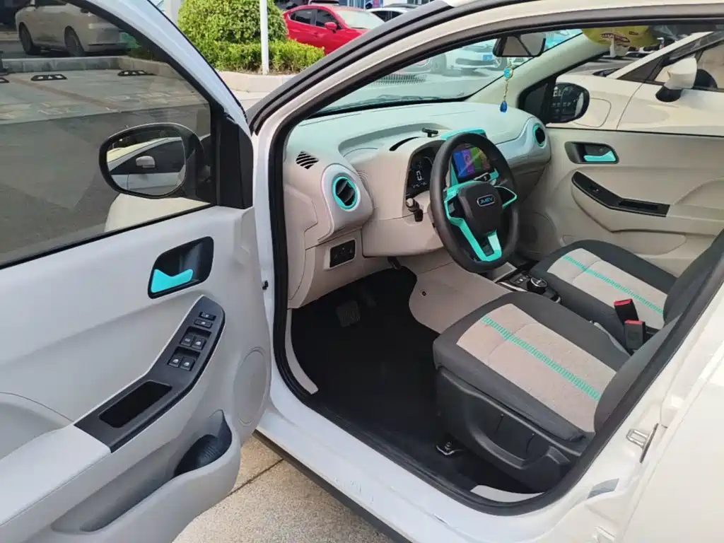 JMCG New Energy Little Kirin 2025 2024 201km Comfort Model