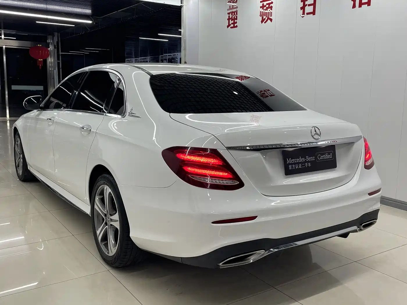 Mercedes-Benz E-Class 2018 E 200 L Sport фото 10