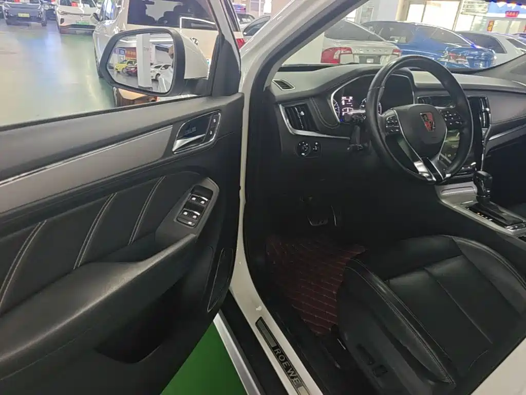 Roewe RX5 2016 2016 20T 2WD Automatic Internet Smart Edition