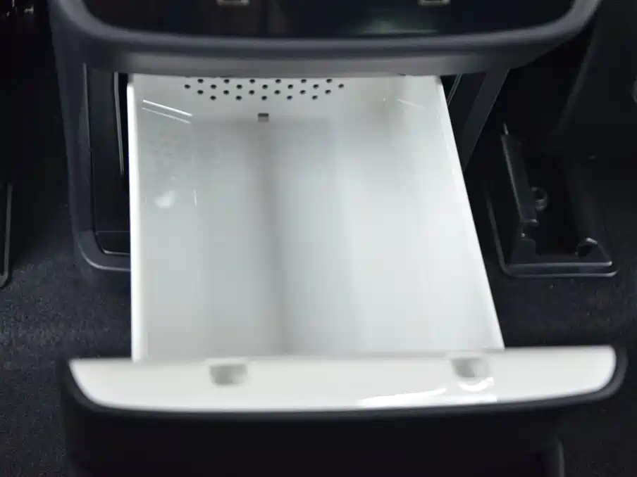 Xiaomi Auto Xiaomi SU7 2024 RWD Ultra Long Range Advanced Smart Driving Pro Edition фото 11