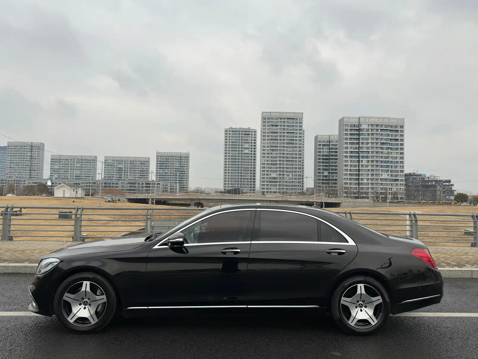 Фото 5 - Mercedes-Benz S-Class