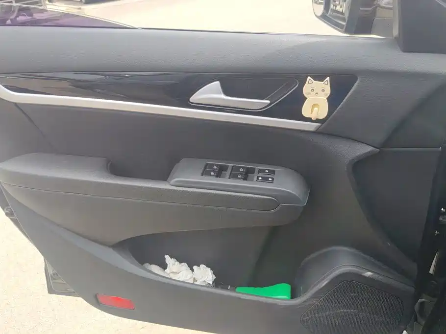Dongfeng Aeolus Dongfeng Fengshen AX7 2015 2015 2.0L Automatic Smart Ease