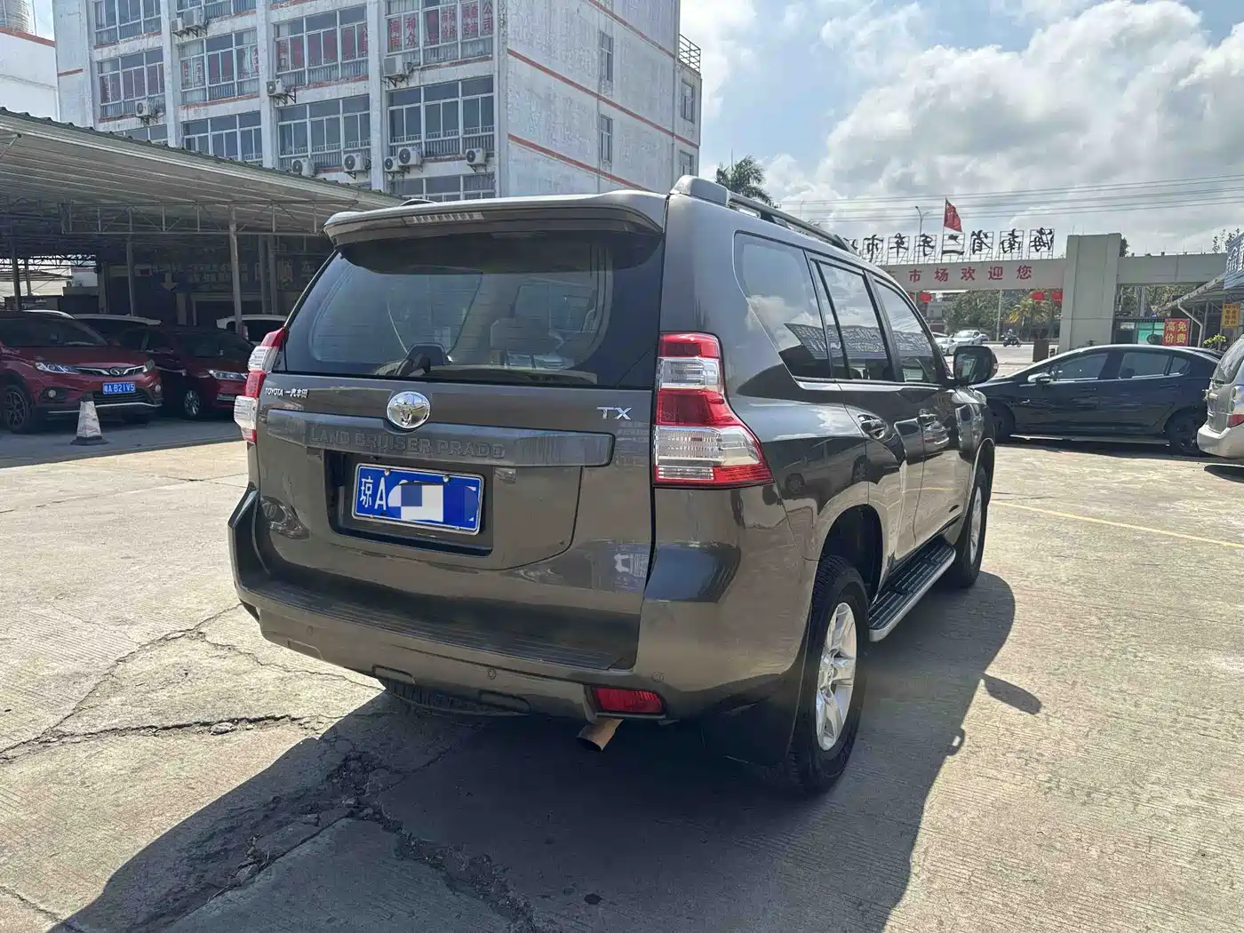 Toyota Prado 2015 2.7L Automatic Standard фото 6