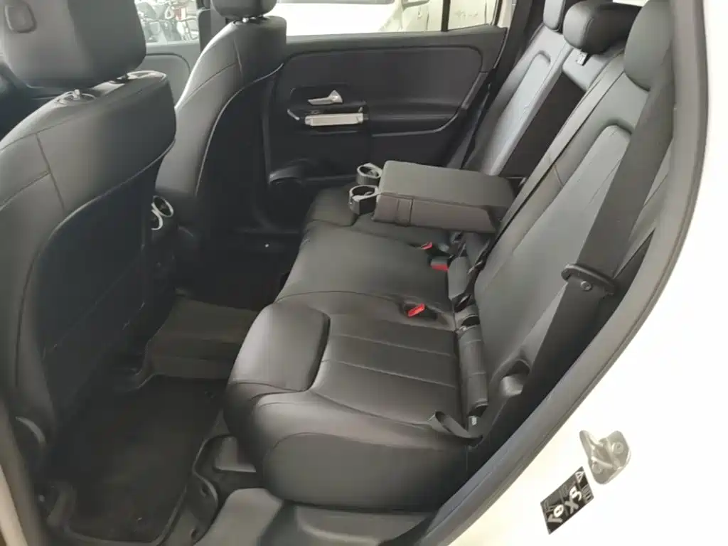 Mercedes-Benz GLB 2025 2024 Facelift GLB 220 Dynamic