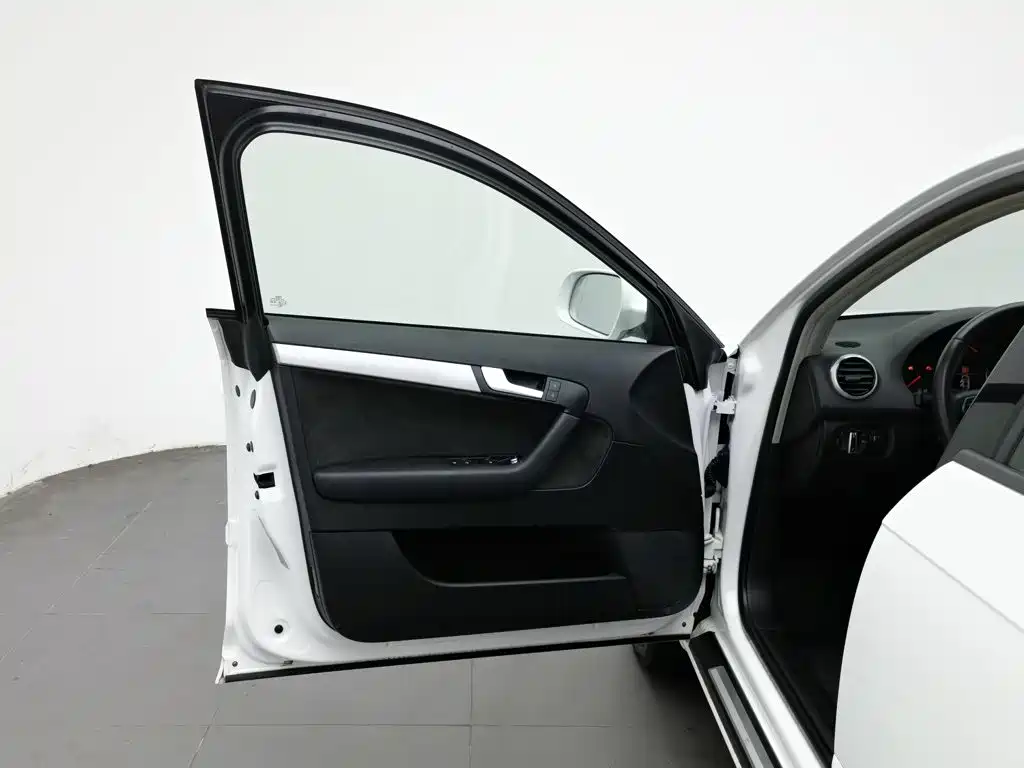Фото 8 - Audi A3 (Import)