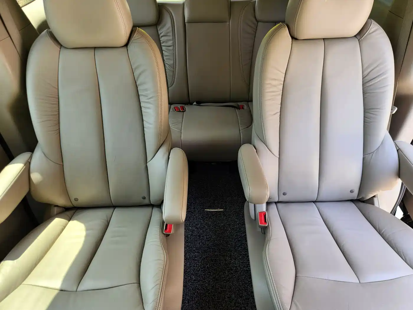 Buick GL8 2015 2.4L Luxury Business Exclusive Edition фото 21