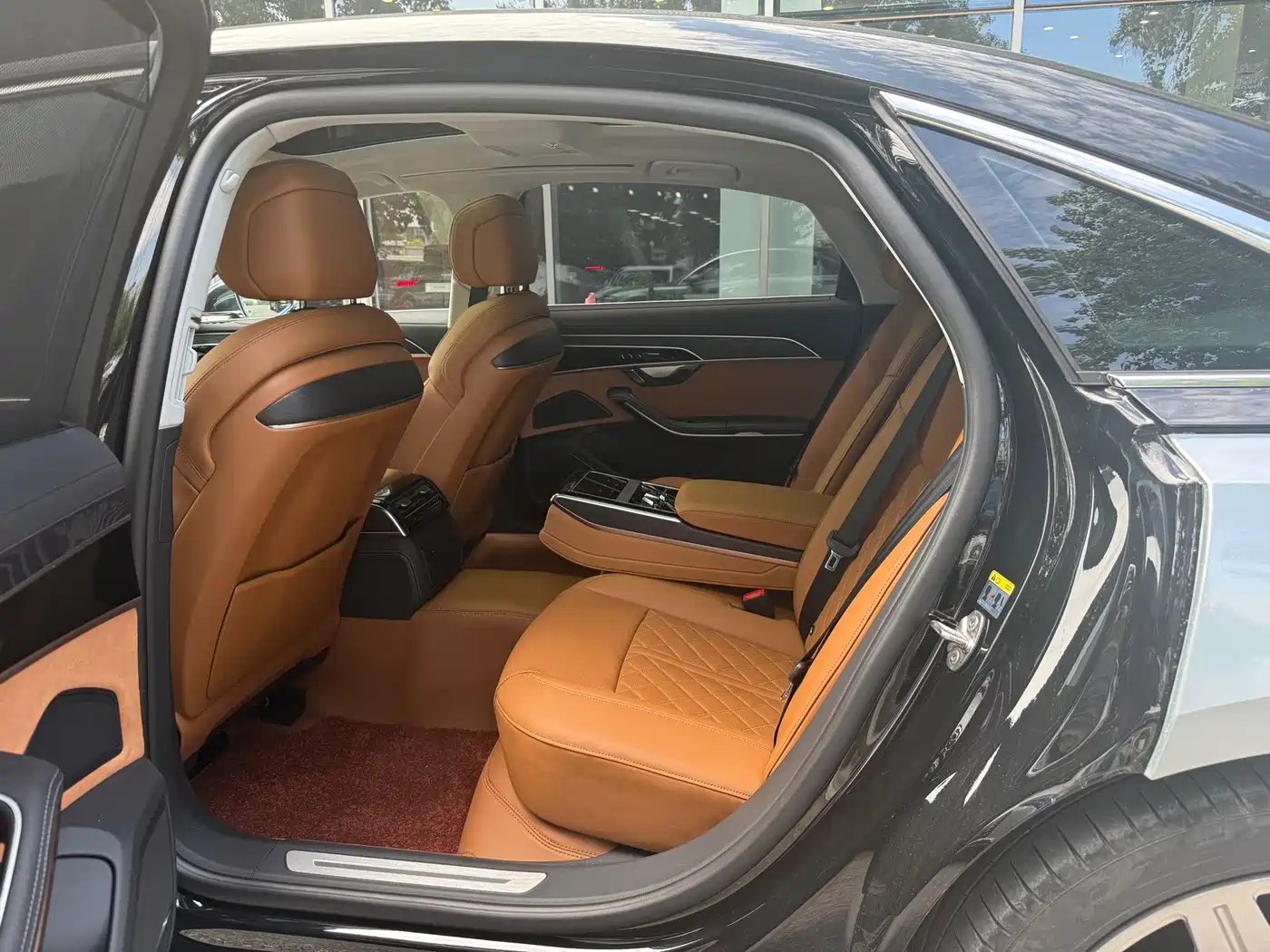 2025 Audi A8