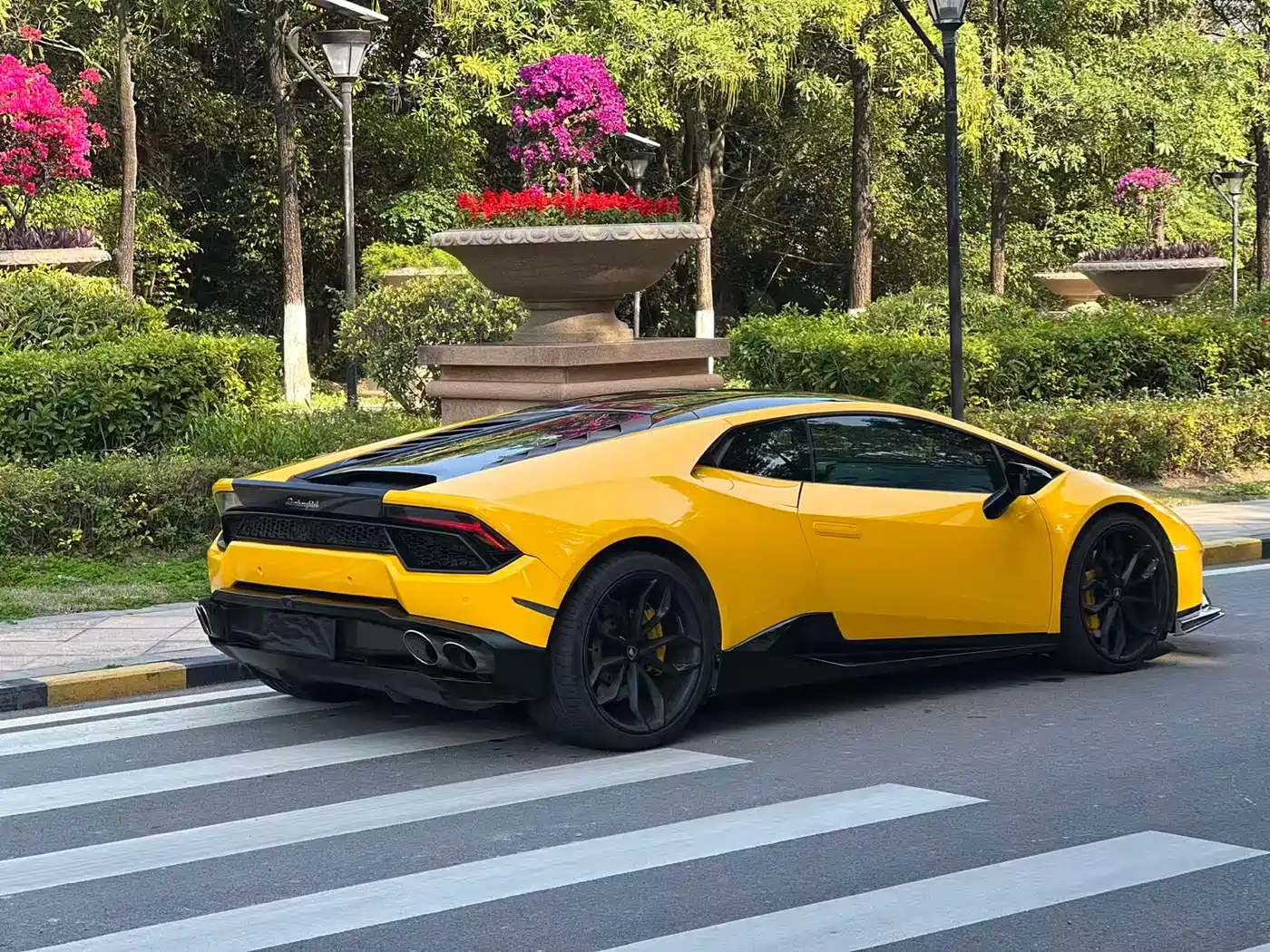 Lamborghini Huracán 2016 LP 600-4 Limited Edition фото 4