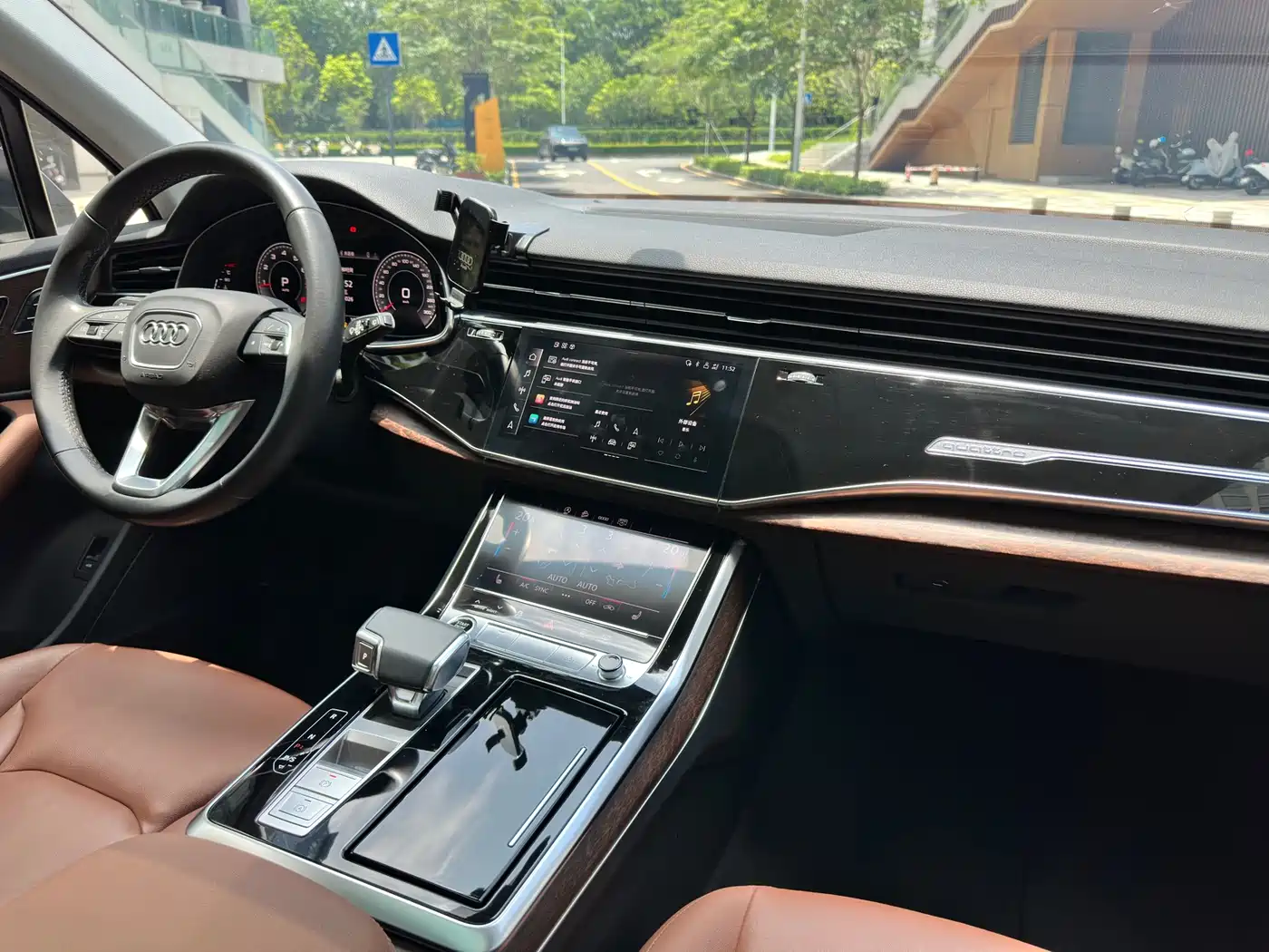 AUDI Q7
