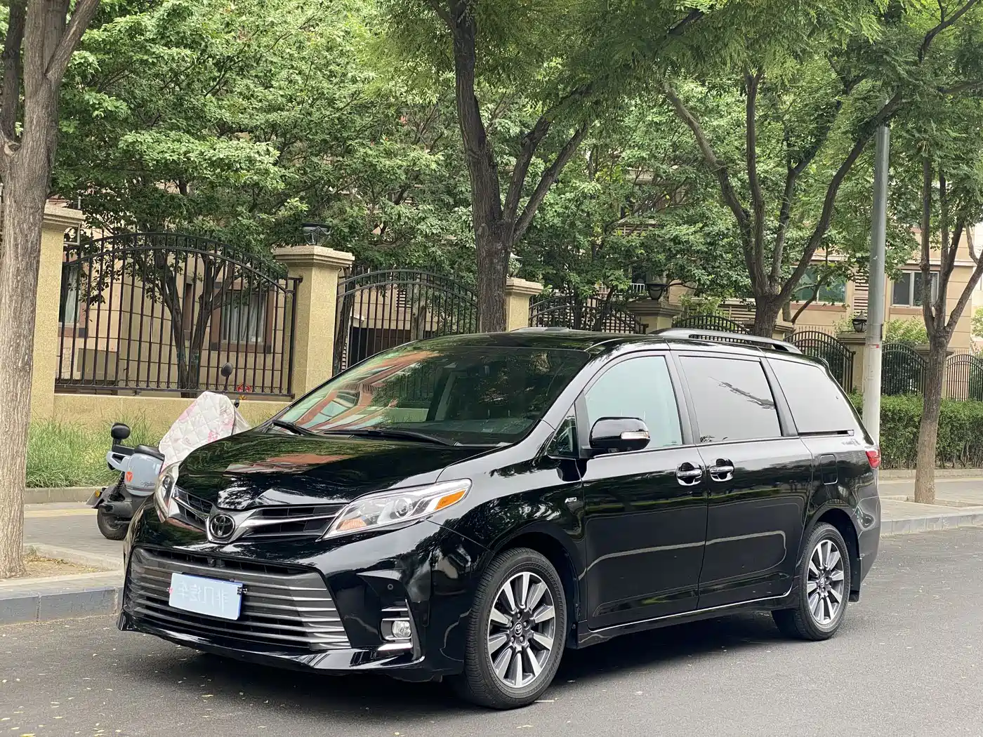 Toyota Sienna 2015 3.5L 4WD L