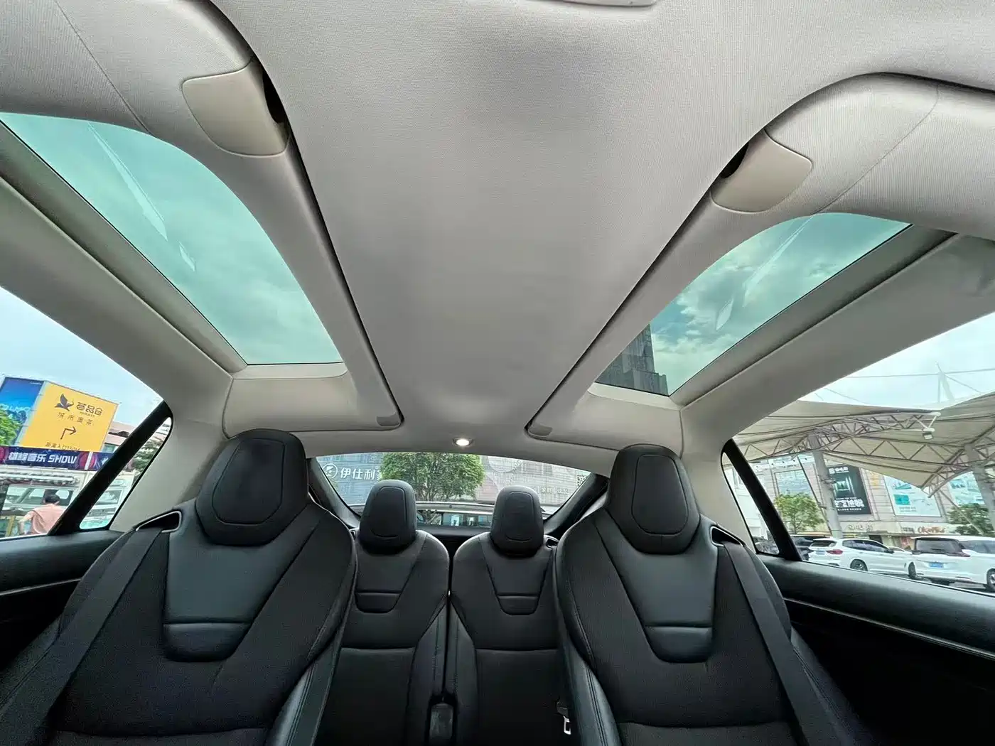 Фото 23 - Tesla Model X