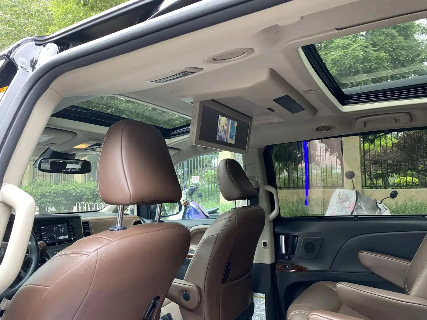 Toyota Sienna 2015 3.5L 4WD L фото 22