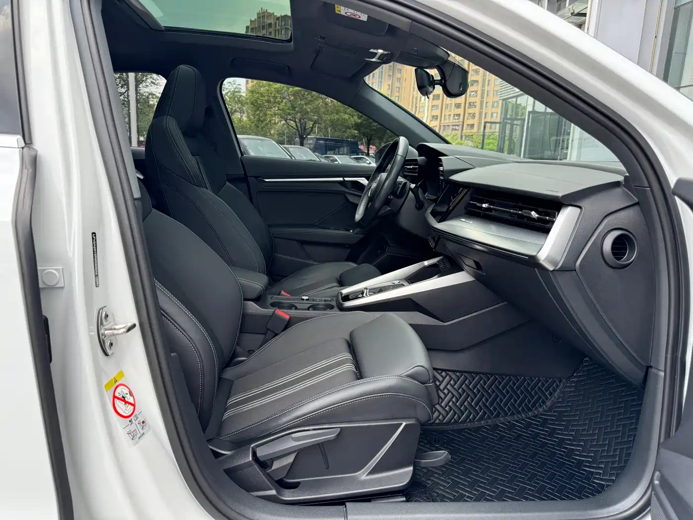Audi A3 2024 Model A3L Limousine 35 TFSI Fashion Sport фото 22