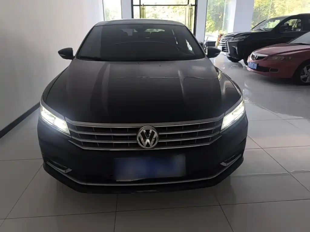 Photo 3 - Volkswagen Passat