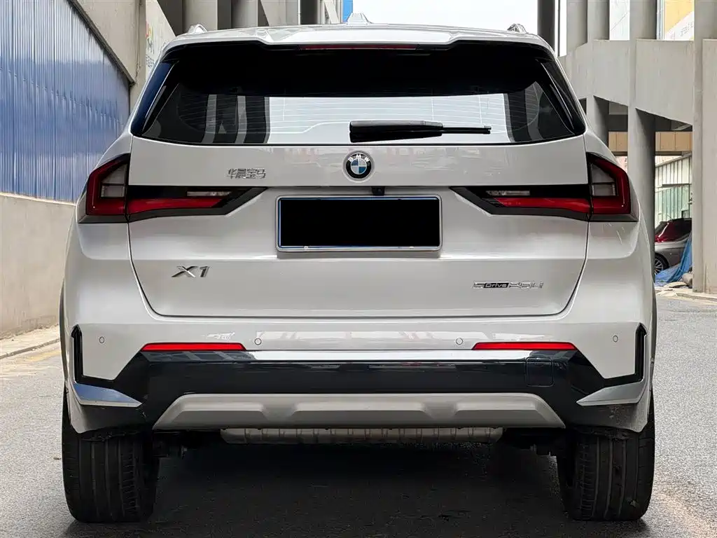 BMW X1 2023 sDrive25Li X Design Package фото 4
