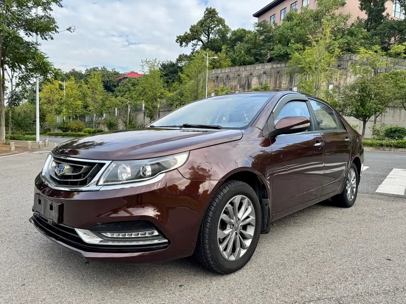 Фото 1 - Geely Vision