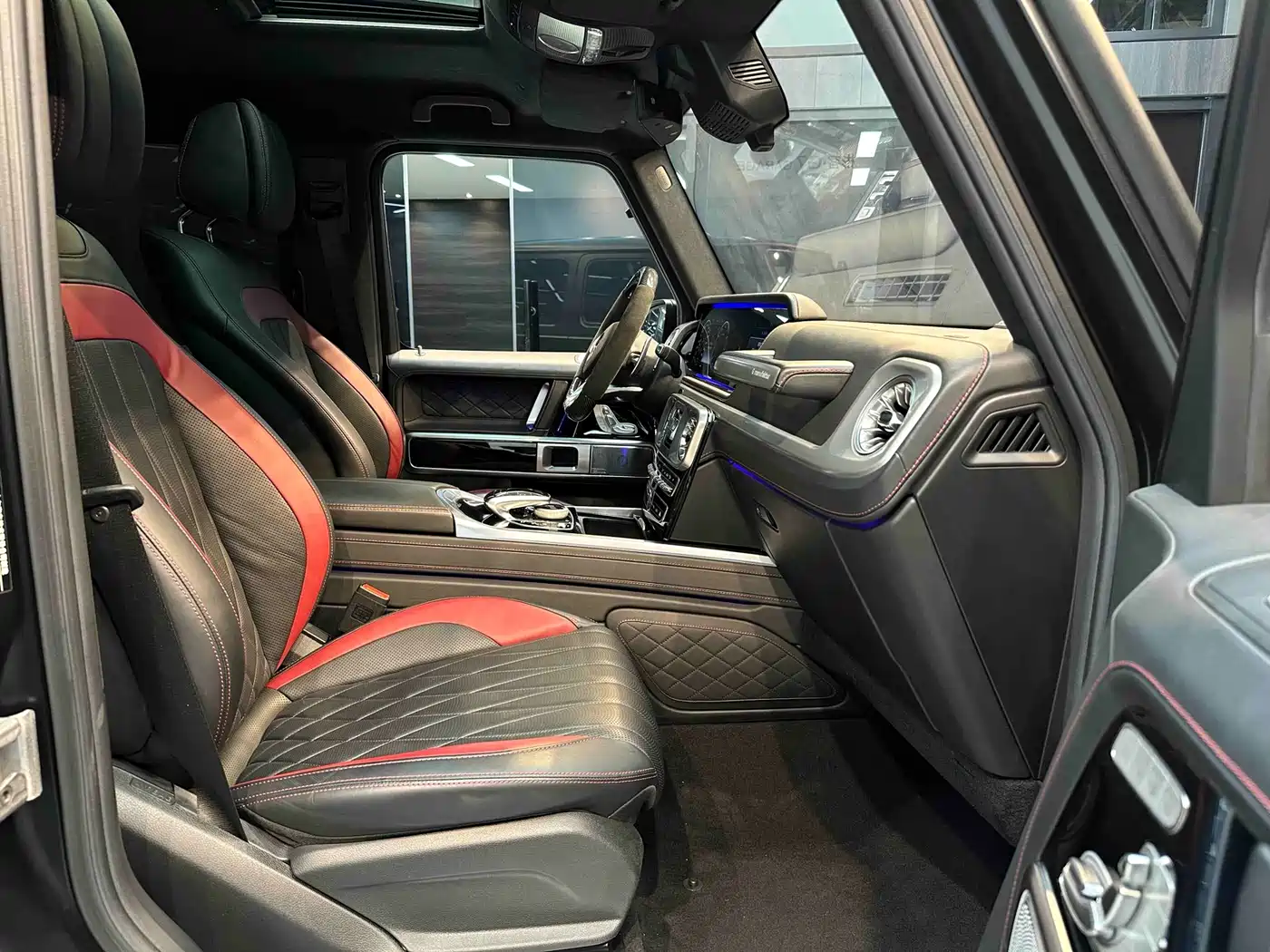 Mercedes-Benz G-Class 2023 G 500 фото 13