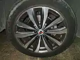 Фото 8 - Roewe RX5 MAX