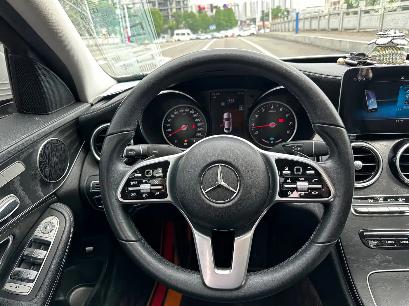 Mercedes-Benz C-Class 2019 C 260 L Sport фото 11