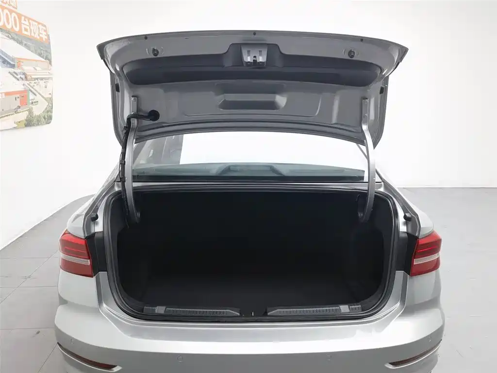 Volkswagen Lavida 2019 1.5L Automatic Trend Edition China VI фото 16