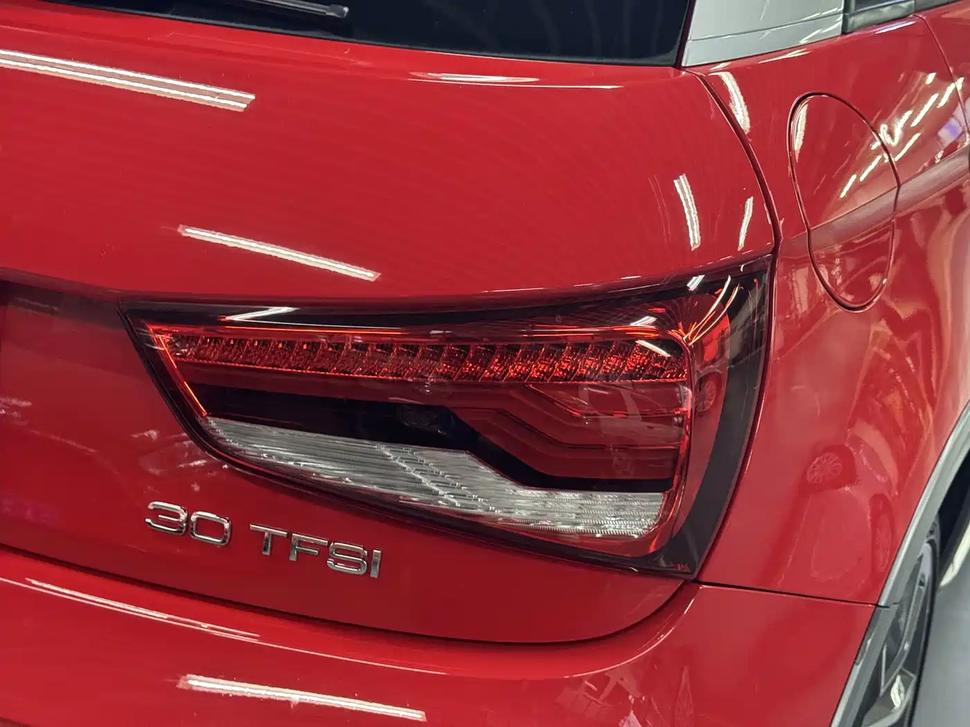 Audi A1 2017 2016 30 TFSI Sportback Design Style Edition