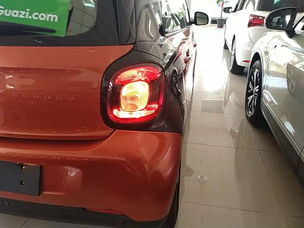 smart forfour 2018 2018 1.0L 52kW Passion Edition